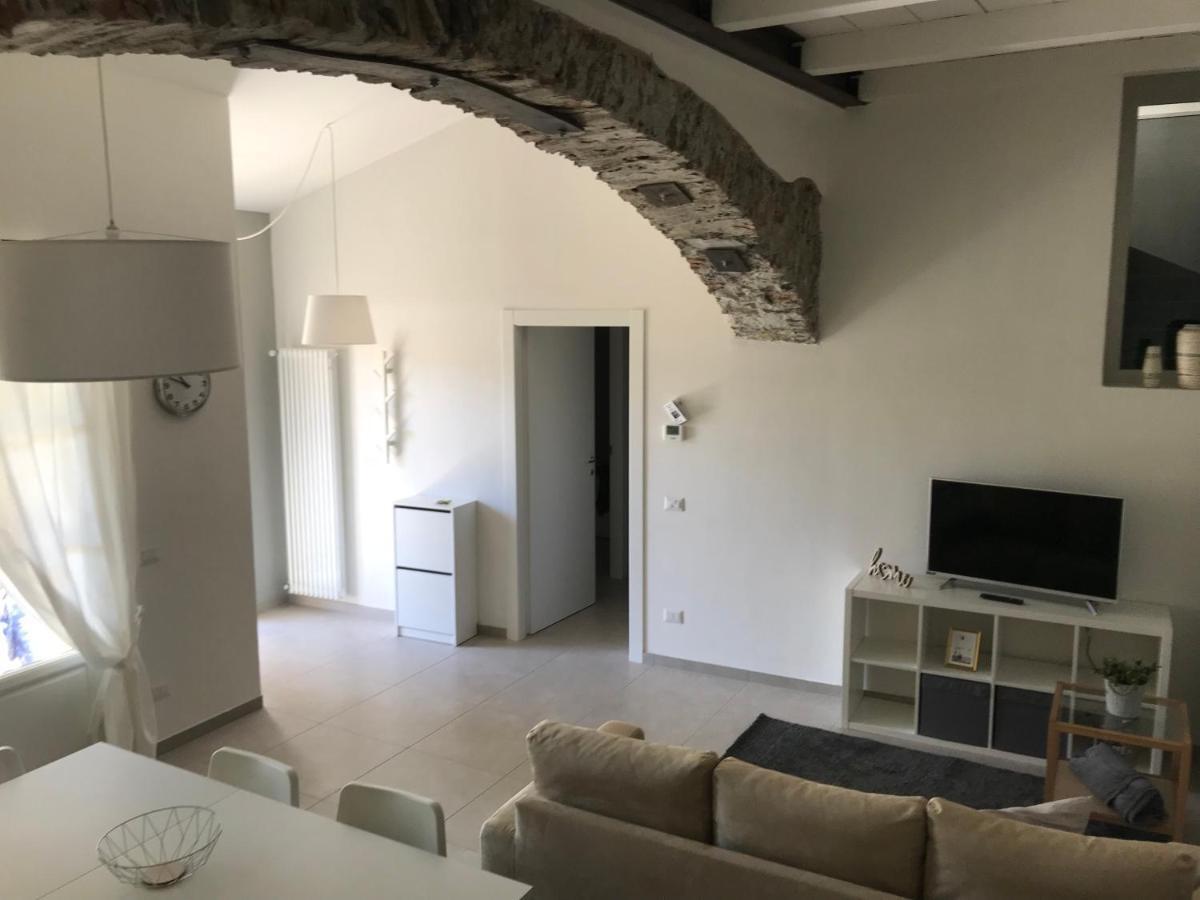 קנוביו Appartamento Cortile מראה חיצוני תמונה